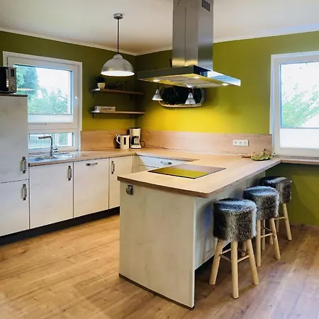 Urwald بيت للعطل